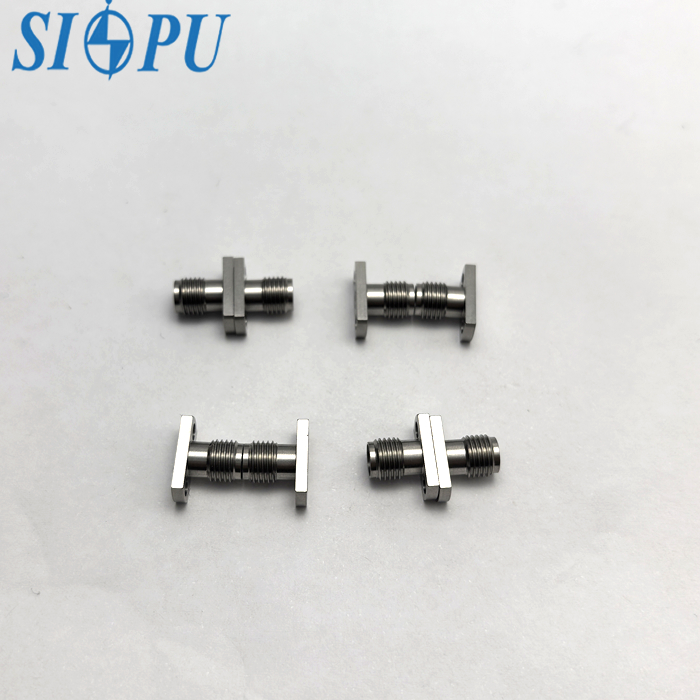 Compact SMA RF Connector for Female Gender 1000V Dielectric Withstanding Voltage and Signal Transmission